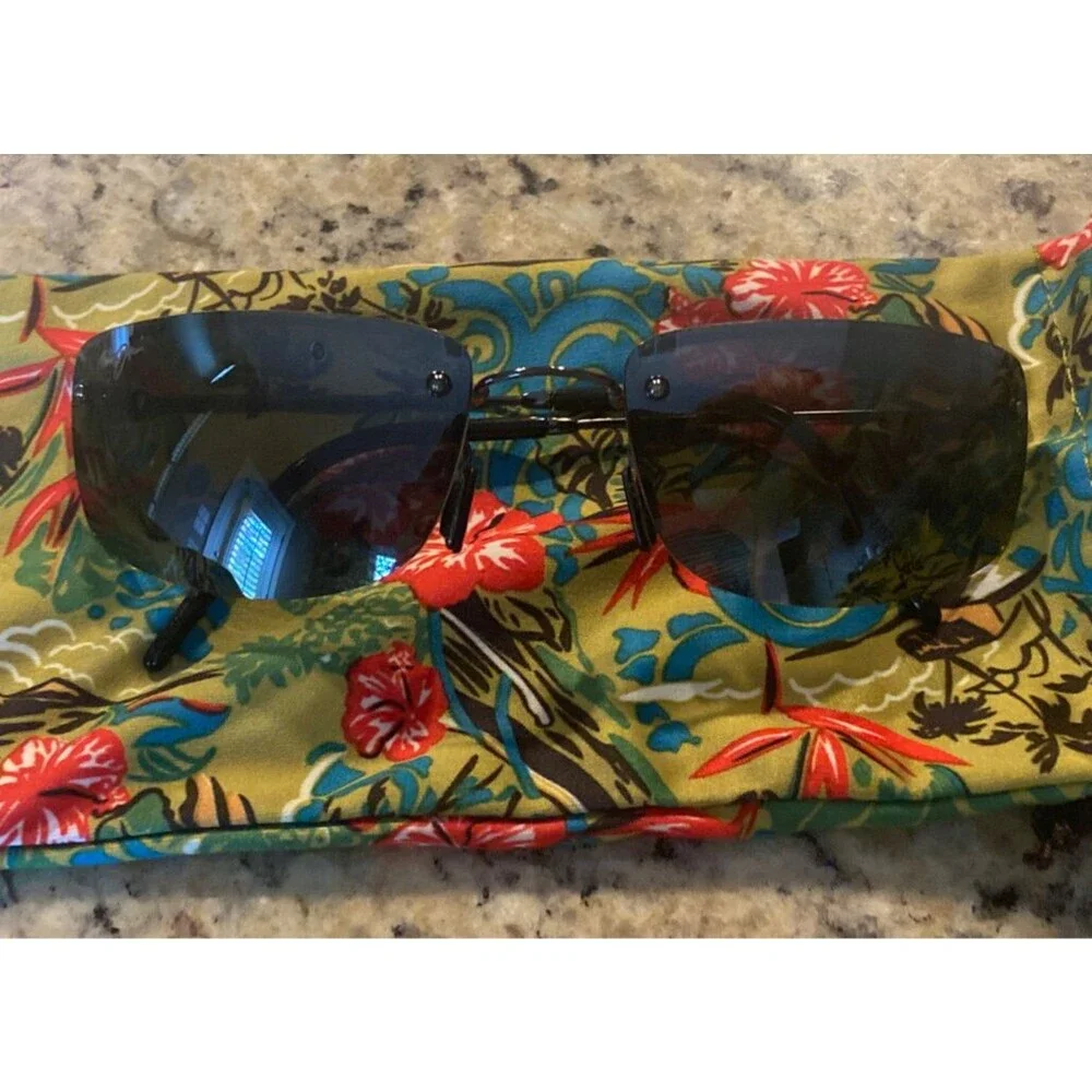 Maui Jim Pali MJ-352-02 Black Polarized Flexon Sunglasses, Carry Bag Included